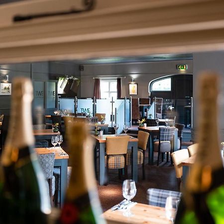 The World'S End - Northampton Hotell Ecton Eksteriør bilde