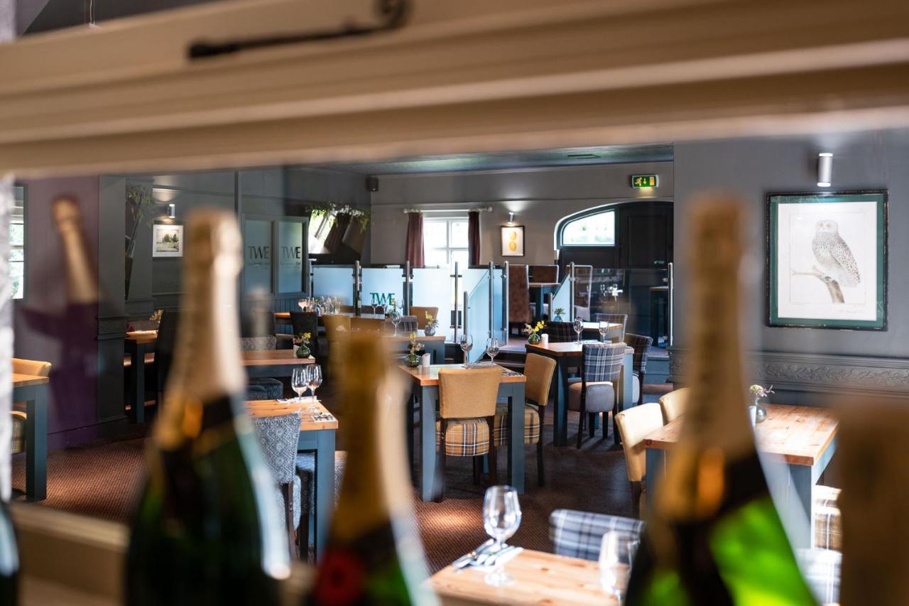 The World'S End - Northampton Hotell Ecton Eksteriør bilde