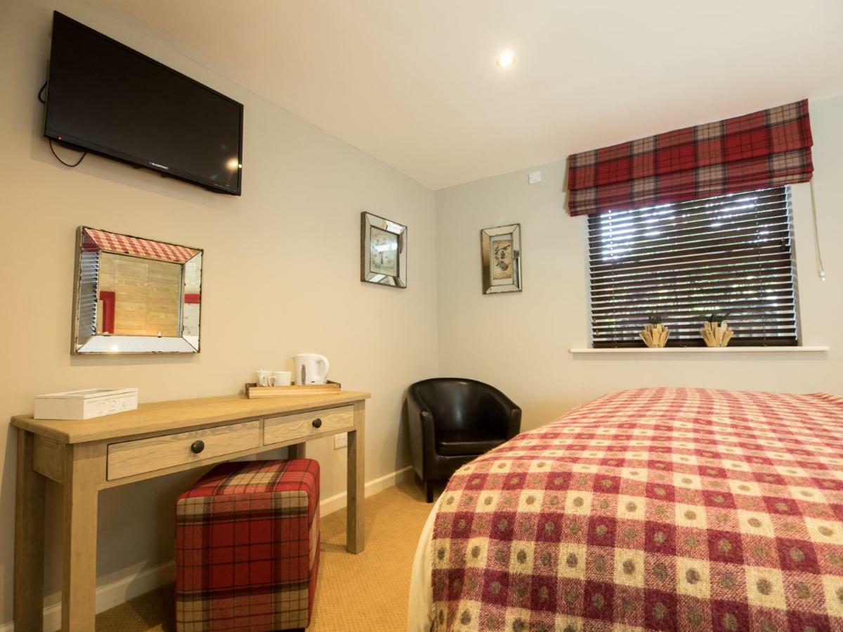 The World'S End - Northampton Hotell Ecton Eksteriør bilde