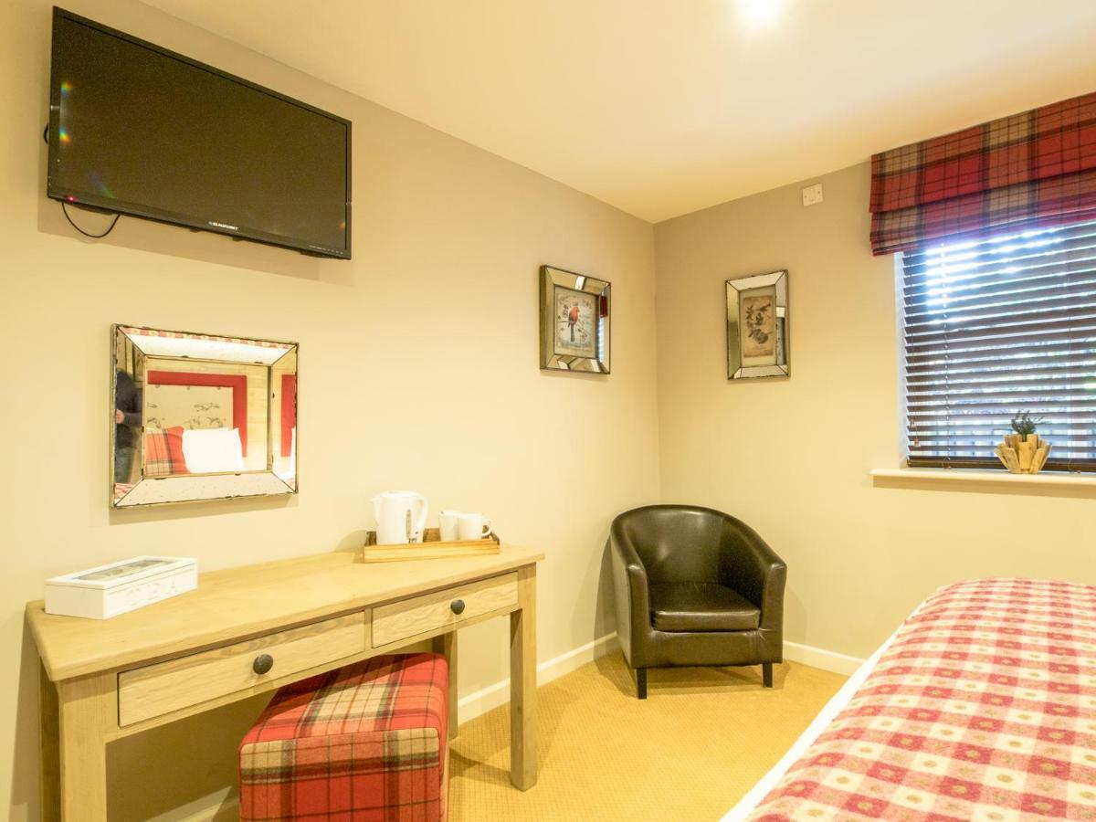 The World'S End - Northampton Hotell Ecton Eksteriør bilde