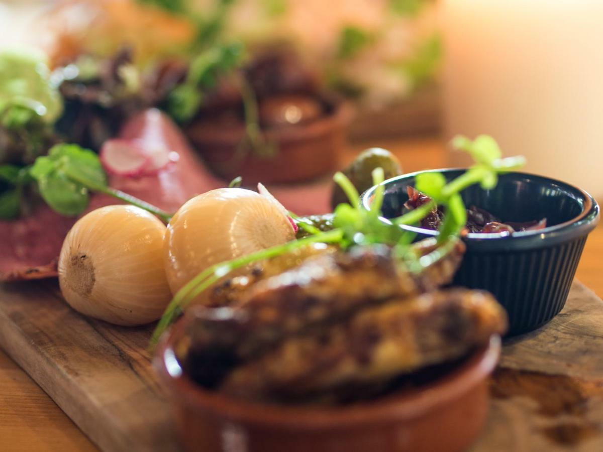 The World'S End - Northampton Hotell Ecton Eksteriør bilde